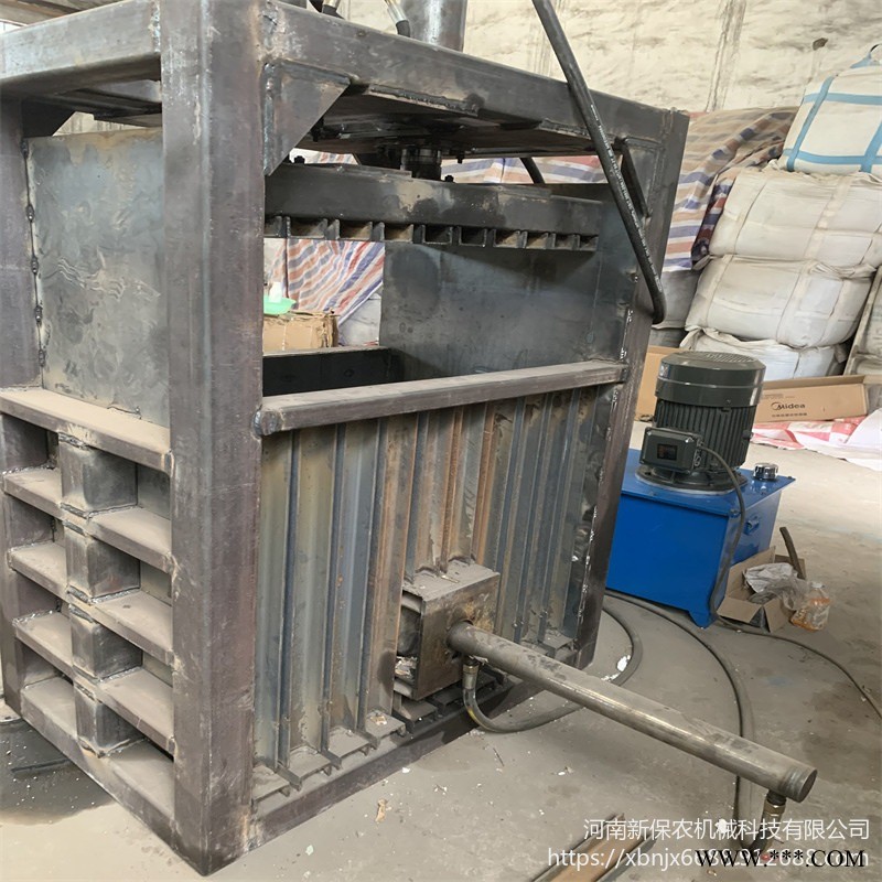 废塑料小型废品 立式钢筋捆扎机 塑料瓶打包机 压块废纸编织袋铁屑液压机图1
