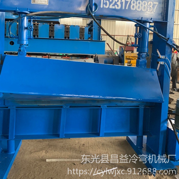 昌益压瓦机 1.5米剪板机 脚踏剪板机 电动剪板机 折板机图1