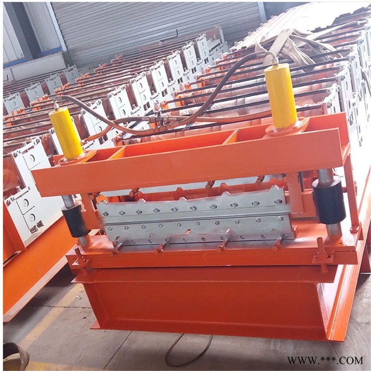 贵州贵阳定做门面840/900双层压瓦机  彩钢压瓦机  折弯机异形设备图1
