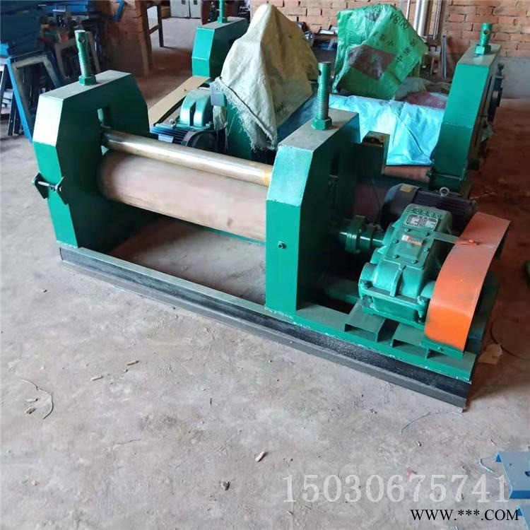 供应6*1200mm手动卷板机 卷圆机  电动锥形椎体滚圆机设备 不锈钢板卷筒机   小型椎体卷板机  鑫尚卷管机批发图1