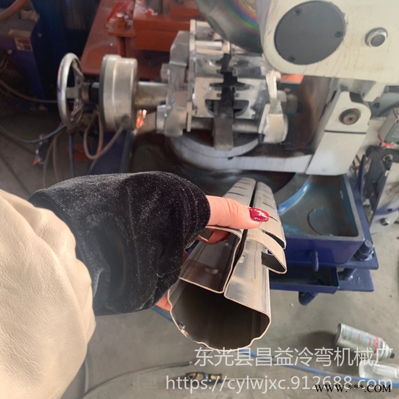 角柱机 昌益压瓦机 立柱板材压型机 快拼房立柱机器设备 快拼房上下梁设备图1